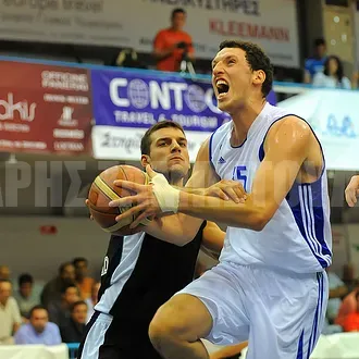Νίκησε ο Πανελλήνιος