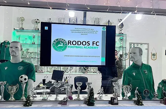 Η Ρόδος τιμάει τη μνήμη του Φώτη Χατζηδιάκου!