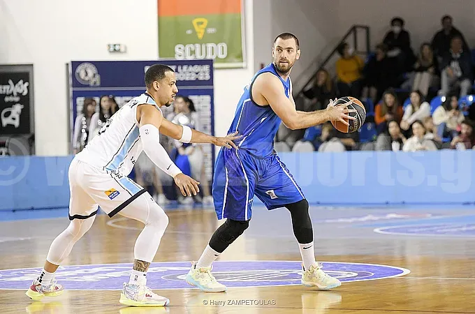 Βλέπει Μάντζαρη ο Κολοσσός!