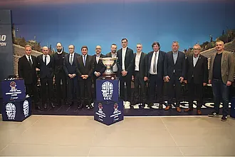 Οι ''σφυρίχτρες'' στο F-8 του κυπέλλου!