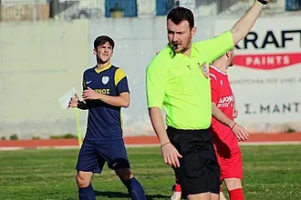 Οι ''σφυρίχτρες'' της Γ' Εθνικής!