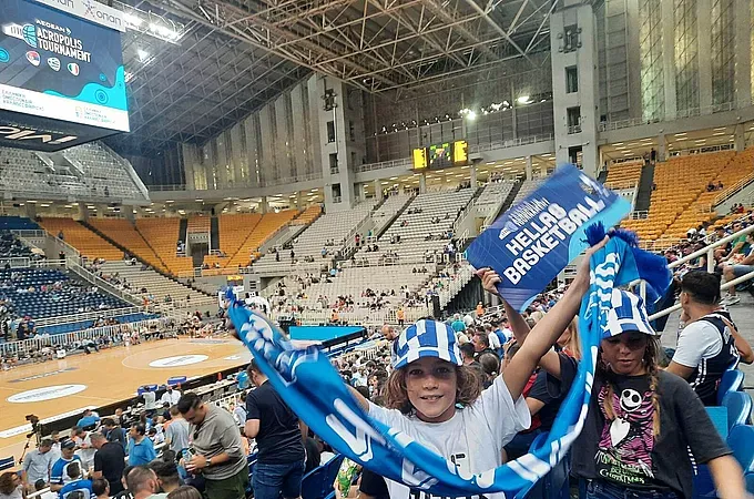 Ο Τραυλός στο Ο.Α.Κ.Α. για το ''Ακρόπολις''