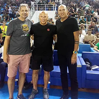 Το αφιέρωμα της Ε.Ο.Κ. σε Πήγασο και Αθανασιάδη!