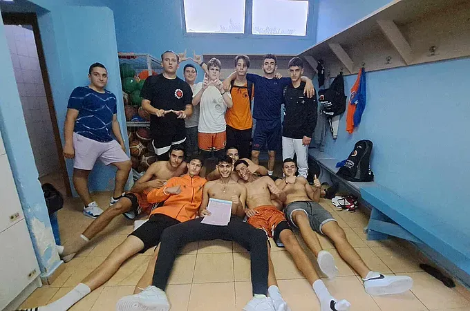 Θρίαμβος και φουλ για F-F η Ακαδημία Καλύμνου!