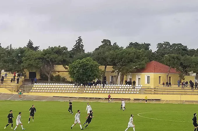 Άδοξο τέλος και ήττα από το... ημίωρο!