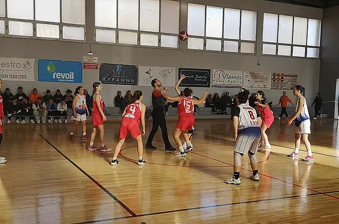 ΚΟΡΑΣΙΔΕΣ: ΕΑΚΑ-Ηρακλής 2000 65-38