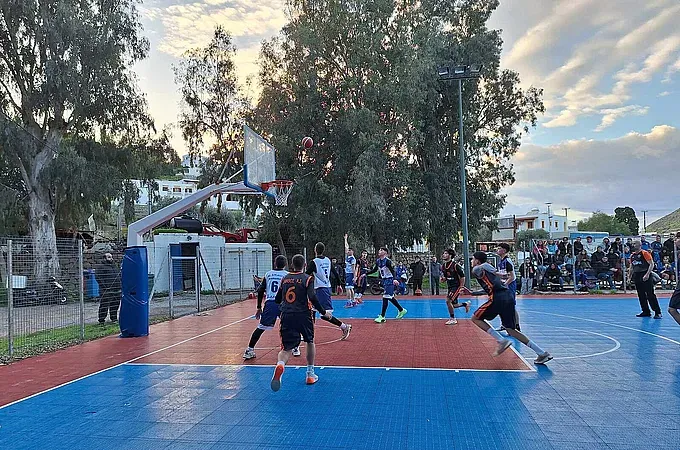 ΠΑΙΔΕΣ: Ξάνθος Π.- Α.Ε. Δικαίου 50-64