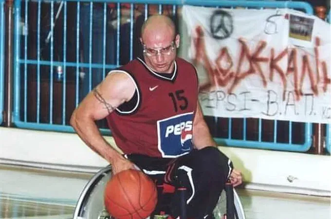 ''Έφυγε'' ο Νίκος Μούνδρος!