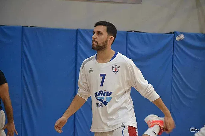 Επιστρέφει ο Θεοφιλάκος!