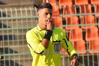 Οι ''σφυρίχτρες'' της Γ' Εθνικής!