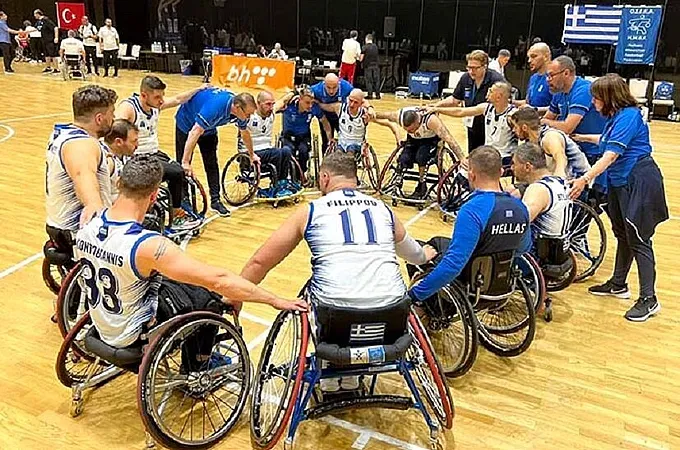 Με Χατζηκαντή η Εθνική στο Καρπενήσι!