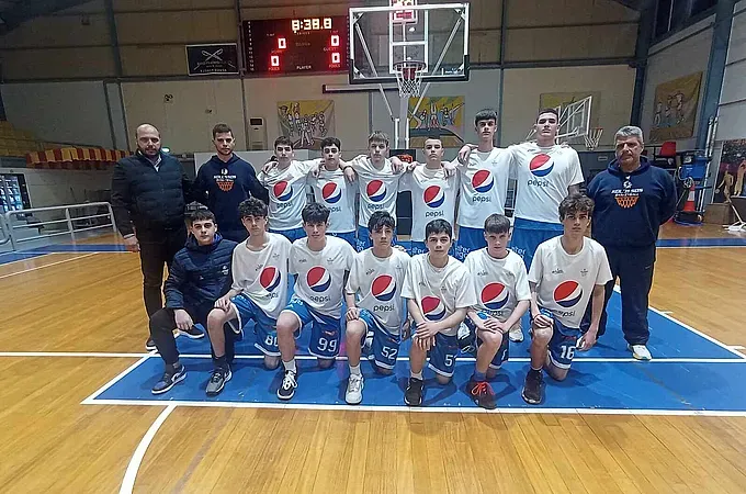 Ανέβασε στροφές στο β' ημίχρονο ο Κολοσσός!