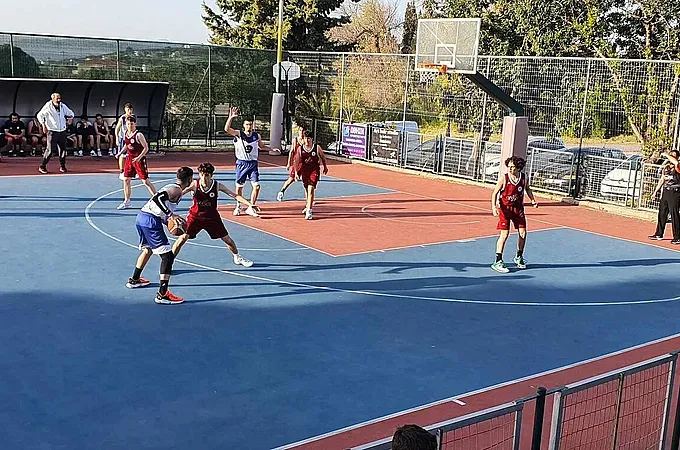ΕΦΗΒΟΙ: Α.Ε. Δικαίου- Πανιώνιος Λ. 53-56
