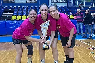 Κλείνει στον Προφήτη Ηλία η Νίννη!