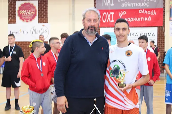 M.V.P. ο Χρήστος Κουλλιάς!