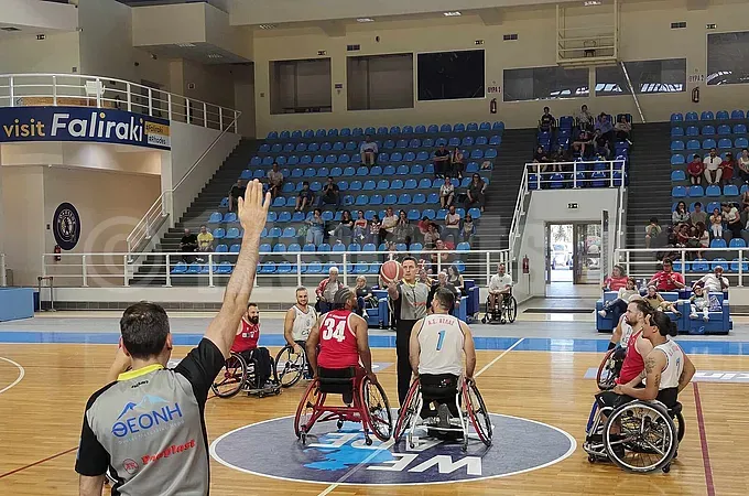 Η πρεμιέρα στην Α1 με αμαξίδιο!