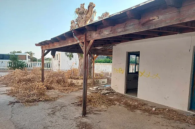 Εικόνες.. εγκατάλειψης στο θόλο της Καρδάμαινας!