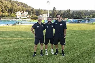 Το πρώτο ραντεβού στο στέκι του Ηρακλή!