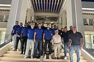 Tο δείπνο του Χατζηλαζάρου!