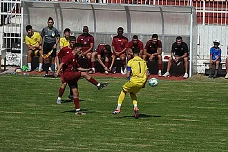 Ανοίγει η αυλαία σε τέσσερα γήπεδα!