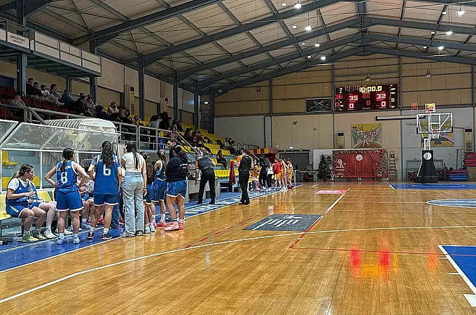 ΝΕΑΝΙΔΕΣ: Κολοσσός- Κλεόβουλος Λ. 61-42