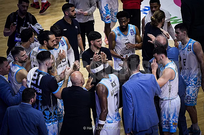 Ο Ολυμπιακός τη νίκη, ο Κολοσσός το χειροκρότημα!