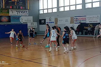 ΝΕΑΝΙΔΕΣ: Ακαδημία Κ.- Α.Ε. Δικαίου 43-38