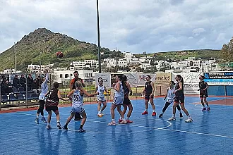 ΝΕΑΝΙΔΕΣ: Ξάνθος- Ιπποκράτης 19-51