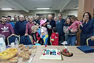 Η έκπληξη στον Σωτήρη Κατσαρά!