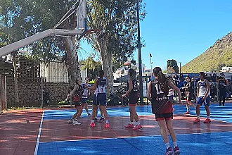 Δεν πάει στην Κω ο Ξάνθος και μηδενίζεται στις νεανίδες!