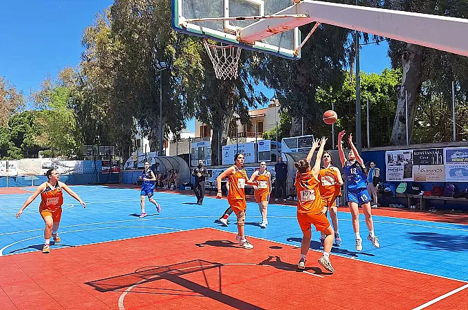 ΚΟΡΑΣΙΔΕΣ: Ξάνθος Π.-Ακαδημία 27-68