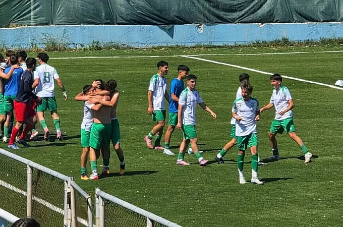 Τεράστια πρόκριση στους ''4'' για τη μικτή μας U16!