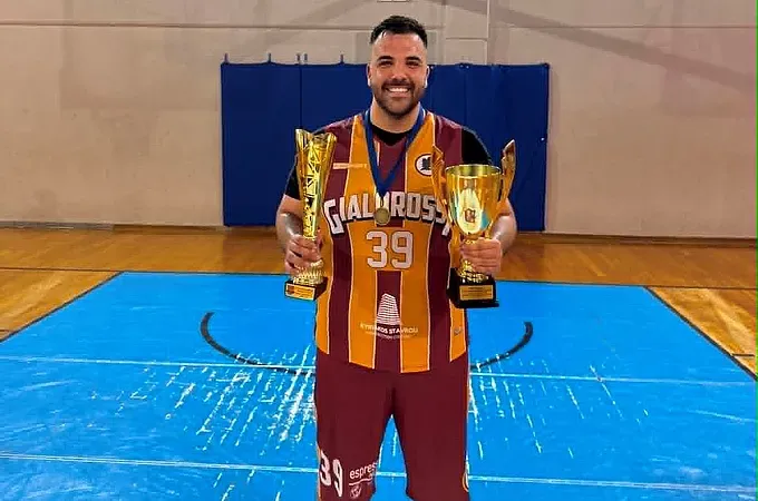 Κρούση της Ελπίδας στον Γιάννη Μητσού!