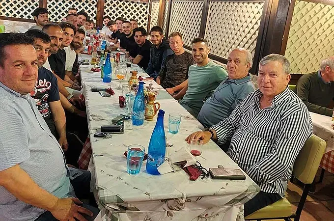 Γεύμα του Μαχλή στον Κλεάνθη!