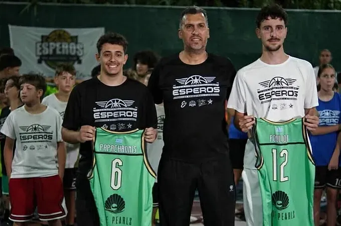 Τιμητική βράβευση σε Πουλιού και Παπαχρόνη!
