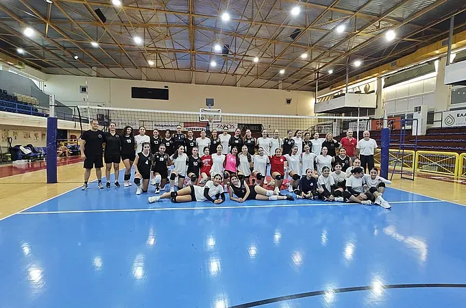 Εμπειρίες και εικόνες για τον ΠΑΟΚ Ρόδου στην Κρήτη!
