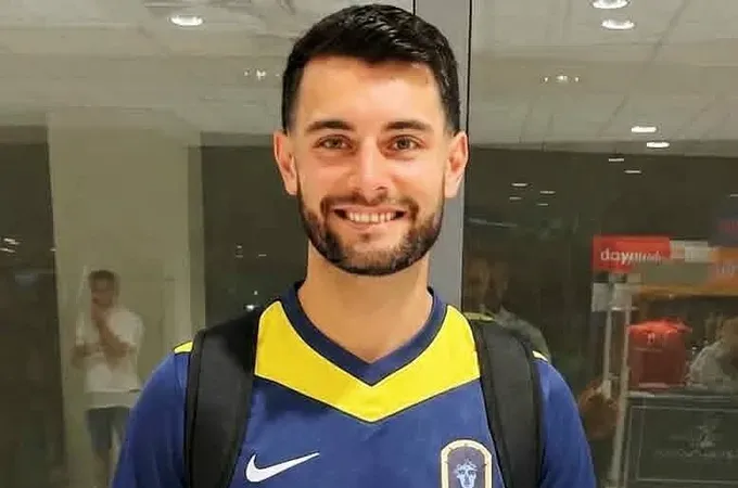 Ο Λα Βάλε στον Απόλλωνα Καλυθιών!