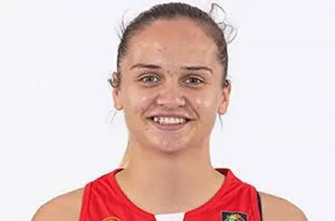 Ο Ιπποκράτης κλείνει την Cvetanka Dimova!