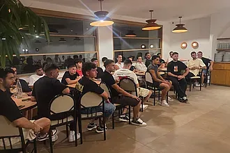 Πρώτη συνάντηση στον Απόλλωνα Καλυθιών!