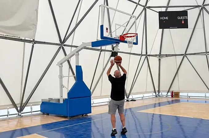 Έτοιμο το κλειστό στο Ζηπάρι... άνοιξε το σκορ ο Τζομάκας!