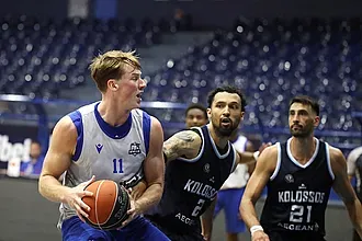Πάνοπλος για την πρεμιέρα ο Κολοσσός!