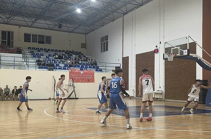 ΕΦΗΒΟΙ:Πανιώνιος Λ. Ξάνθος Π. 100-39