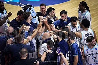 Ο ΚΟΛΟΣΣΟΣ έγραψε ΙΣΤΟΡΙΑ!