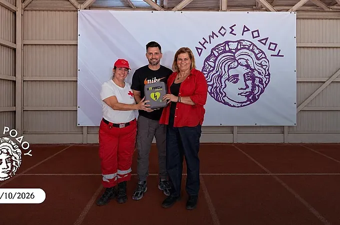 Απινιδωτές στα γήπεδα από τον Δήμο Ρόδου!
